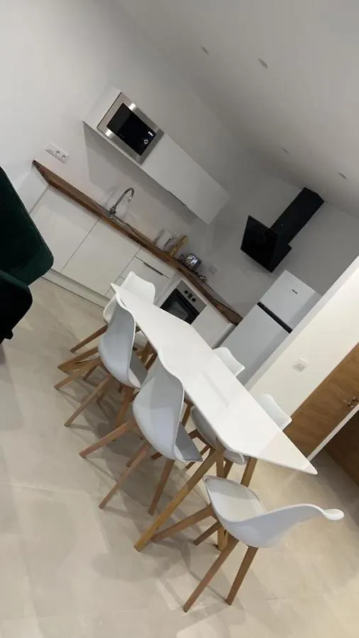 Maison Bella Empuriabrava 0*,